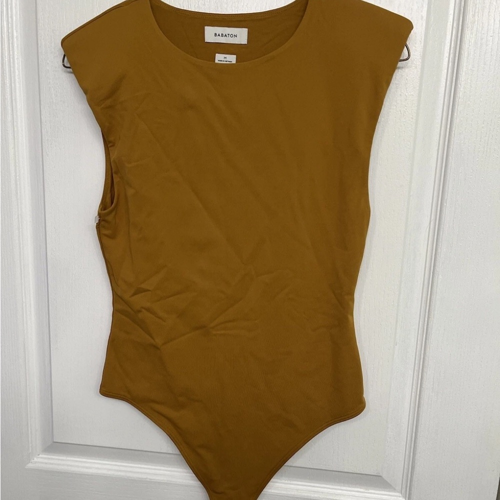 Babaton Women's Camel Contour Sleeveless Shoulder Pad Bodysuit Sz M